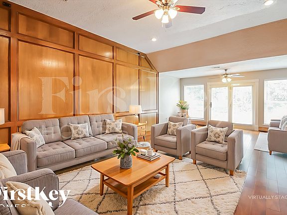 3rd image of 3823 Pleasant Valley Dr