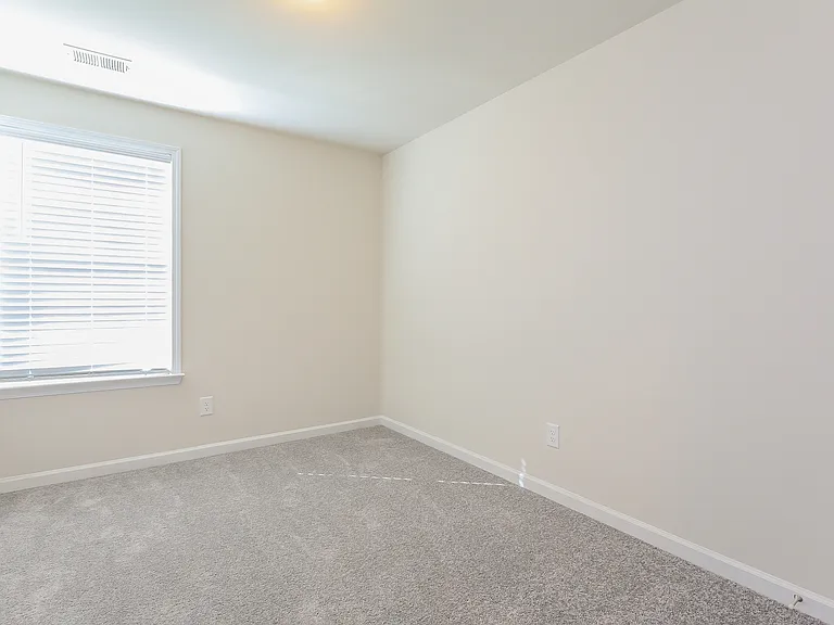 144 Valley Creek Dr — Photo 10
