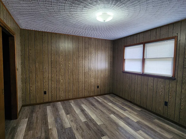 Hickory Hills Townhomes — Photo 13