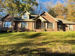 205 McKennon Blvd, McMinnville, TN 37110