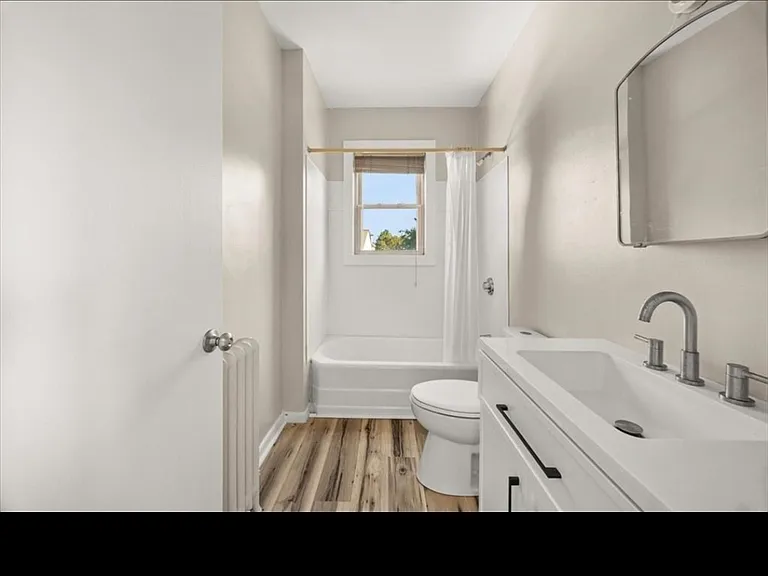 123 Brooklawn St — Photo 1