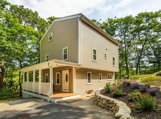 2 Crest Rd, Wakefield, MA 01880