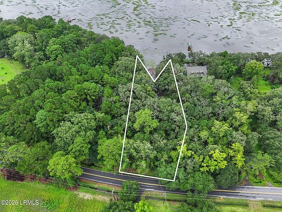 5th image of 112 Stuart Point Rd