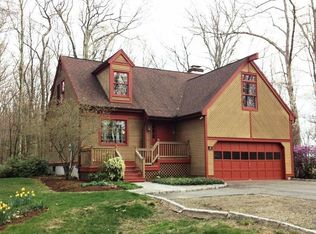 17 Rocky Rd, Brookfield, CT 06804