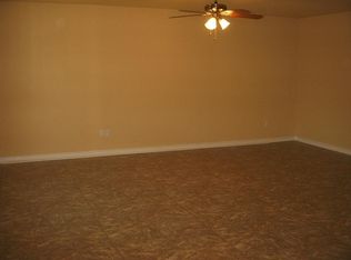 219 Manor Ave, Rosharon, TX 77583