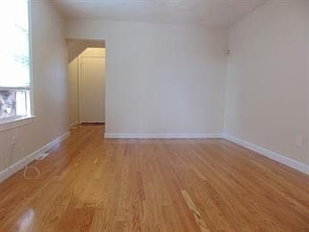 3rd image of 178 Oliver St #1