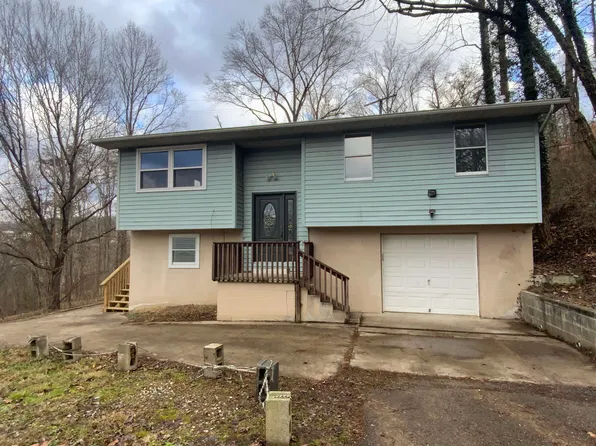 209 S Pine St, Wayne, WV 25570