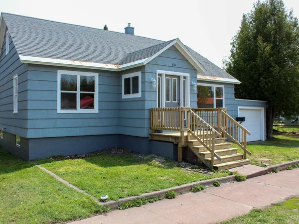 416 Iroquois St, Laurium, MI 49913