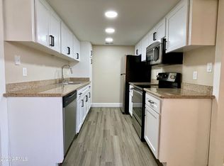 3030 E Clarendon Ave UNIT 32, Phoenix, AZ 85016