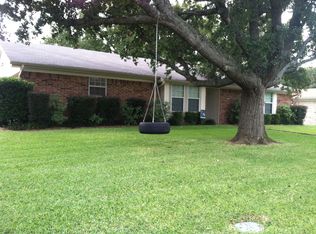 200 Erskine Dr, Longview, TX 75601