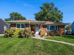2419 Kelling St, Davenport, IA 52804