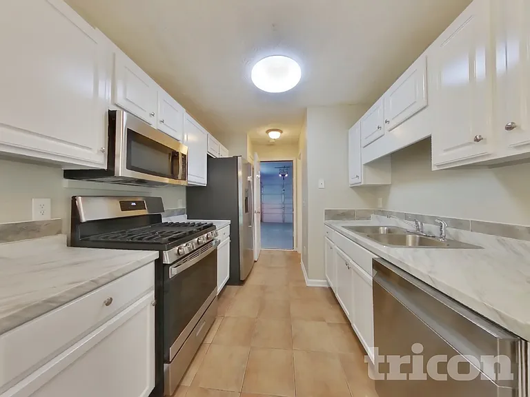 261 Silver Ridge Dr — Photo 5