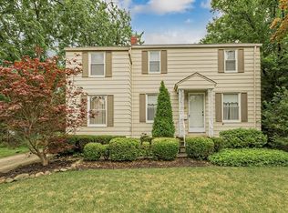 5036 Oakland Dr, Lyndhurst, OH