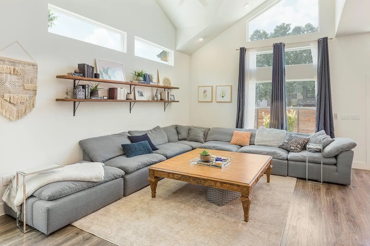 3605 Villa Ct — Photo 1