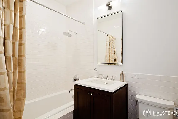 Rented by Halstead Real Estate | media 15