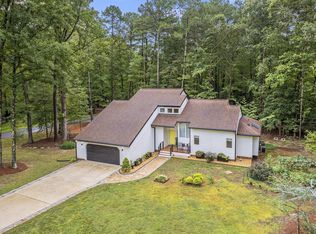 5801 Heatherstone Dr, Raleigh, NC 27606