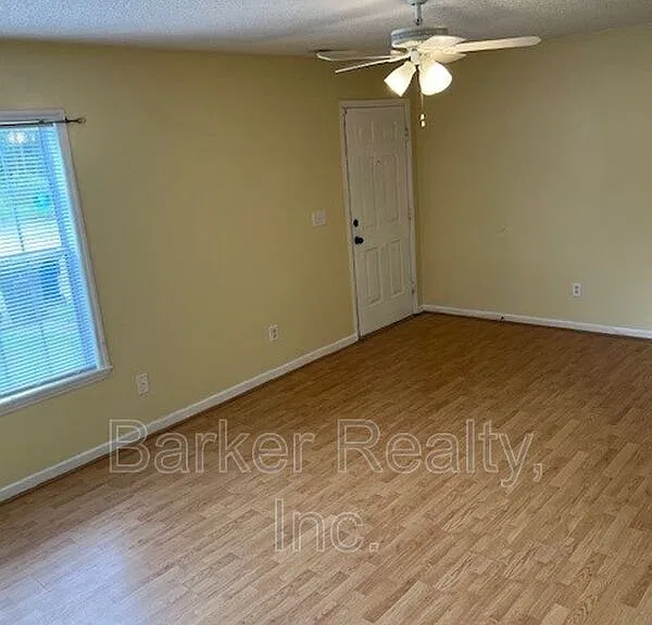 5513 Bringle Ct — Photo 3