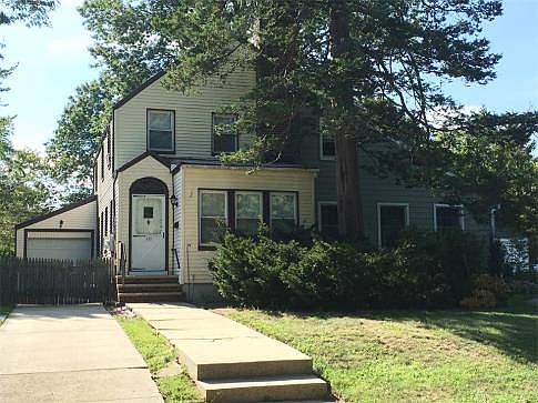 2nd image of 177 Dover Pkwy