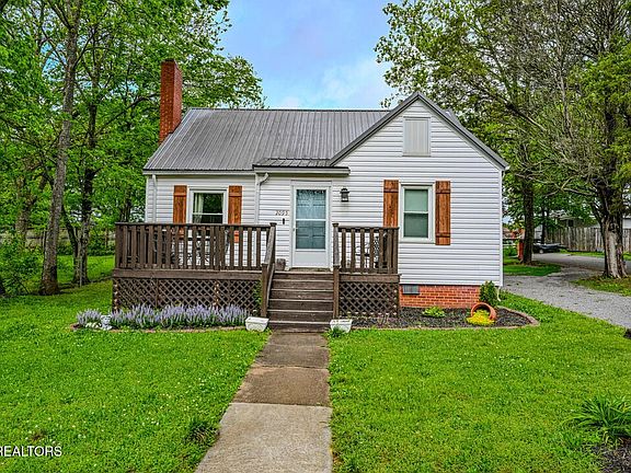 4th image of 2095 Church St NE