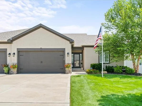 5001 N 145th St, Basehor, KS 66007