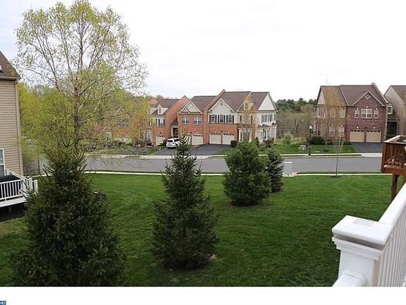 2nd image of 3121 McLaughlin Ct