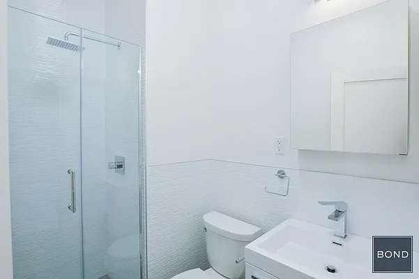 Rented by Bond New York | media 24