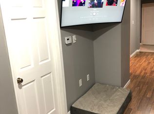 110 17th Ave, Naplate, IL 61350