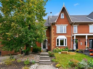50 Edgewater Dr, Hamilton, ON L8E 4Z3