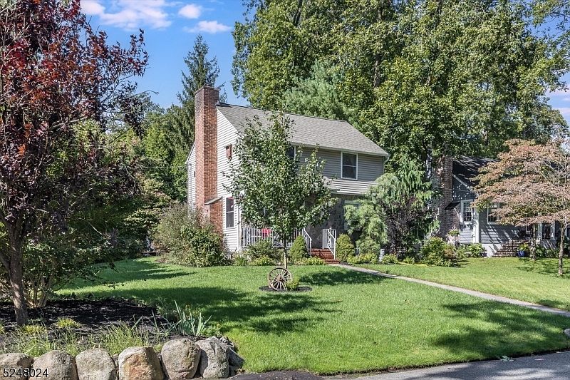 1st image of 119 Beechwood Dr