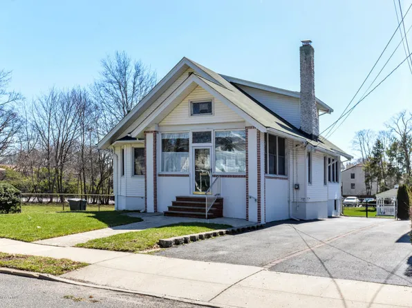 133 Bergen Pl, Red Bank, NJ 07701