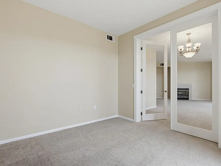 823 Kalpati Cir #201 — Photo 25
