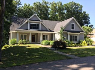 22 Columbia Ave, Nashua, NH 03064