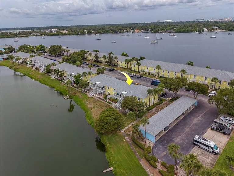 222 Pompano Dr SE #H — Photo 58