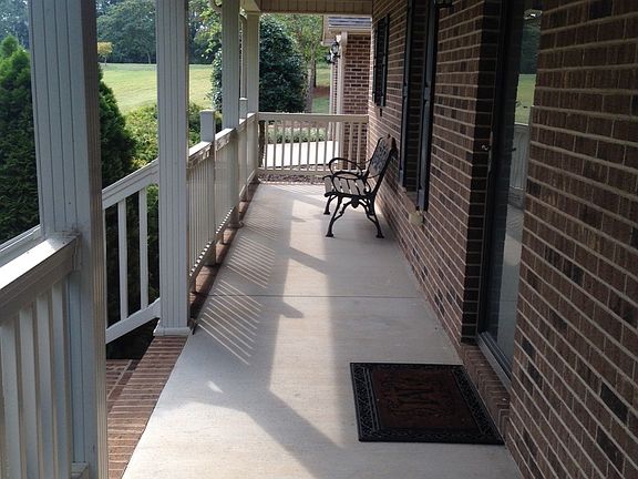 2nd image of 131 Millbranch Ln