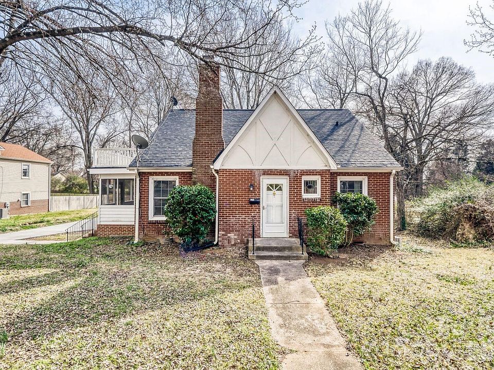 1st image of 639 E Iredell Ave