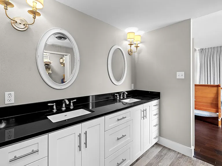 1801 Lavaca St #4C — Photo 30