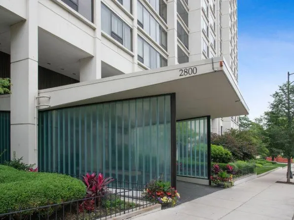 2800 N Lake Shore Dr, Chicago, IL