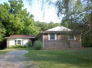 224 Parkey Rd, Ewing, VA 24248