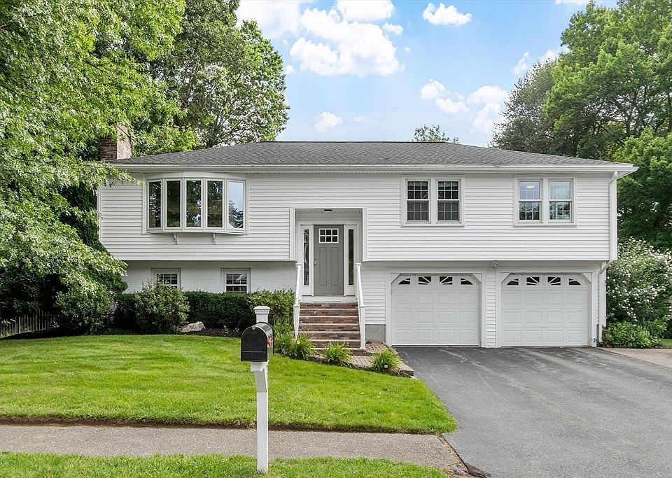 1st image of 27 Hapgood Way