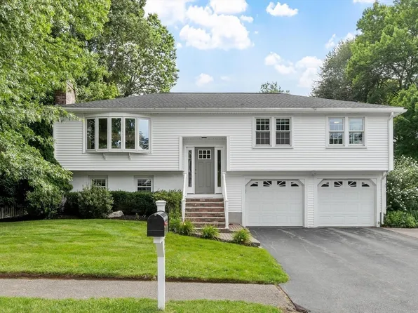 27 Hapgood Way, Shrewsbury, MA 01545