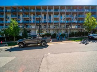 9888 University Cres #307, Burnaby, BC V5A0G4