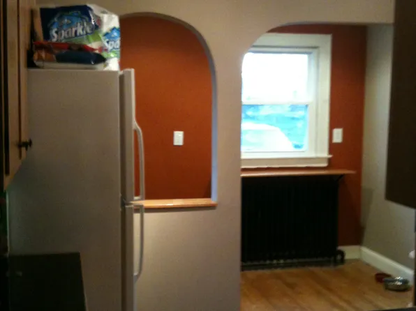 53 Woodlawn St, West Hartford, CT 06110