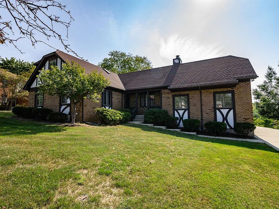 1st image of 9974 Pebbleknoll Dr