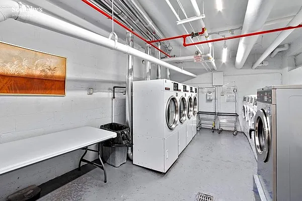 Sold by Sotheby's International Realty | media 9
