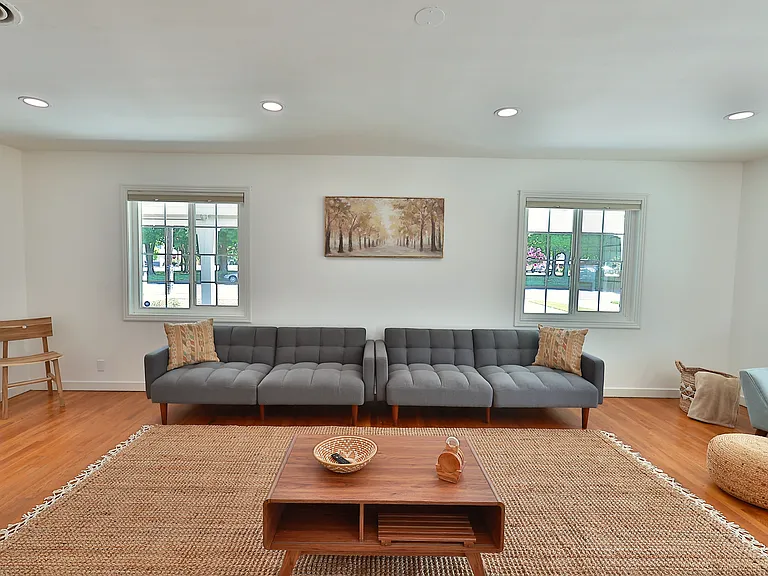 1020 Orange St — Photo 6