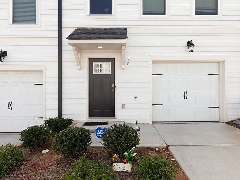 78 Werner Brook Way SW — Photo 2