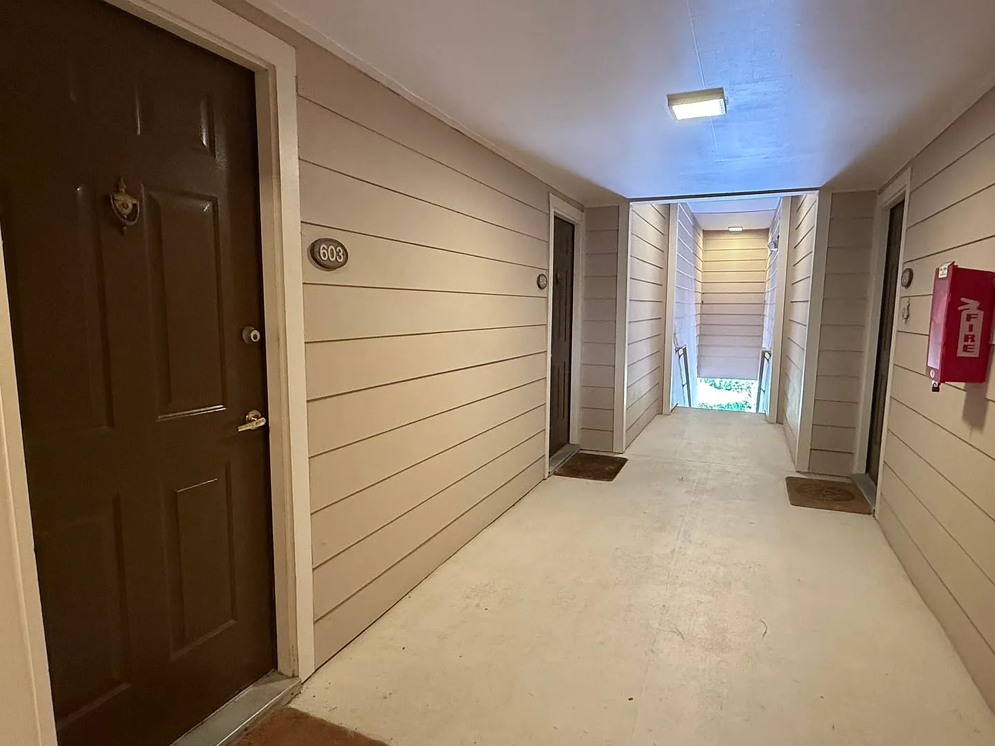 Unfurnished Two Bedroom Brighton Bay Villa with Garage! — Photo 2