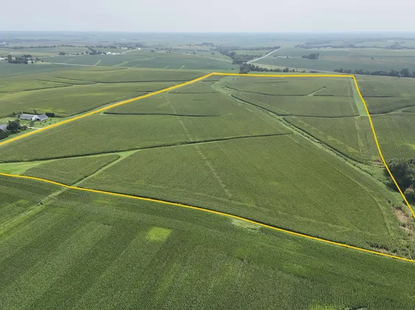 Bay Cir, Nichols, IA 52766