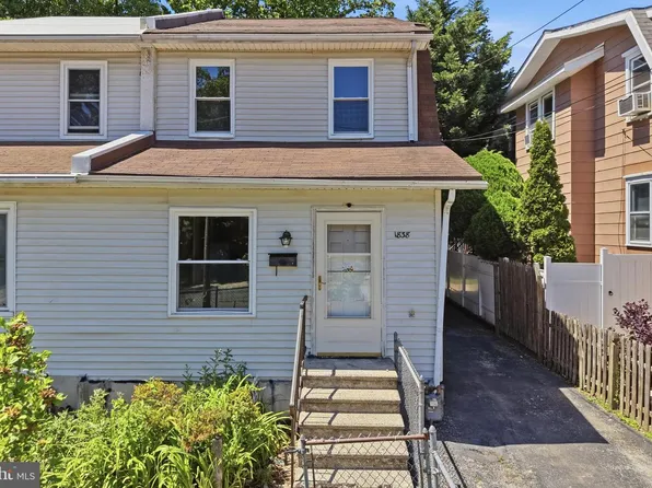 1838 Shallcross Ave, Folcroft, PA 19032