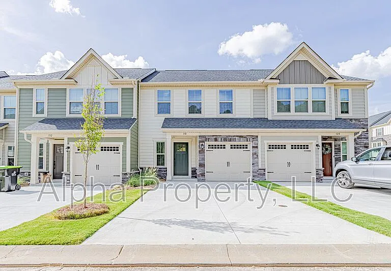130 Eagle Wood Dr — Photo 2